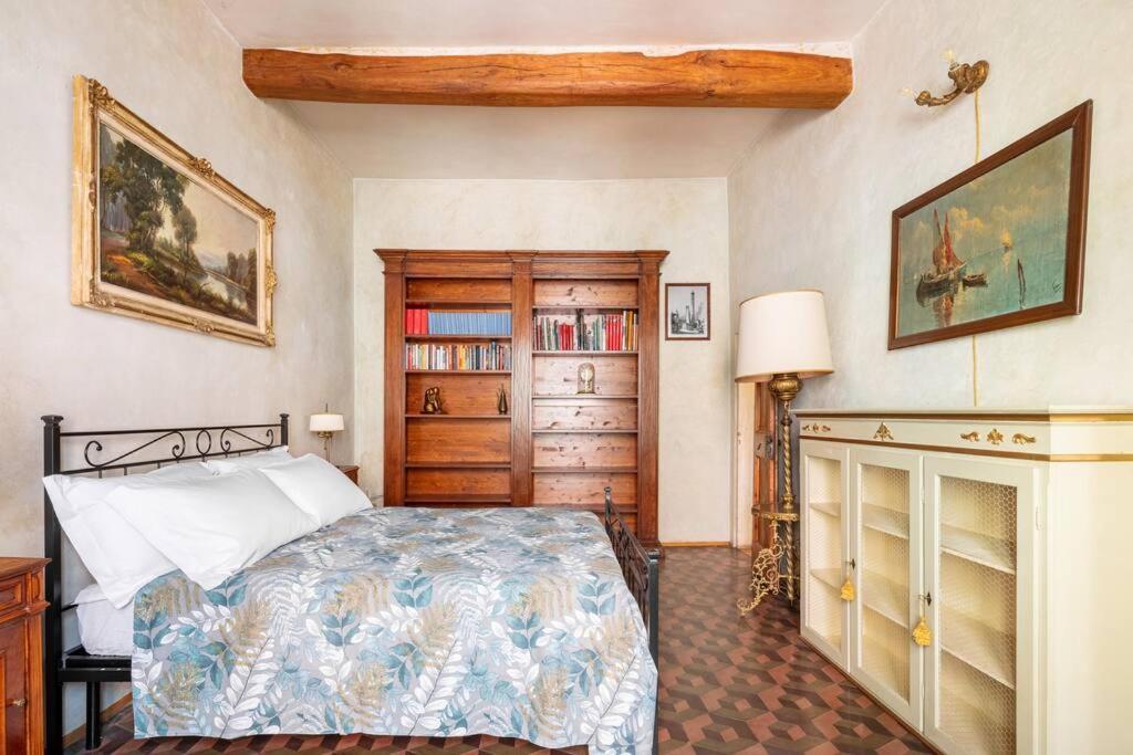 Central Elegant Apartment - Liberty House ボローニャ エクステリア 写真